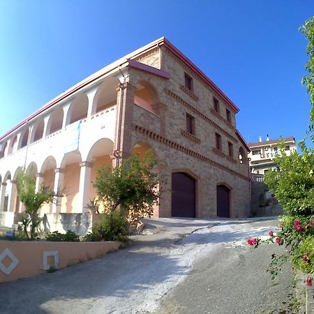 B&B Castello Michelina San Nicola dell'Alto Экстерьер фото