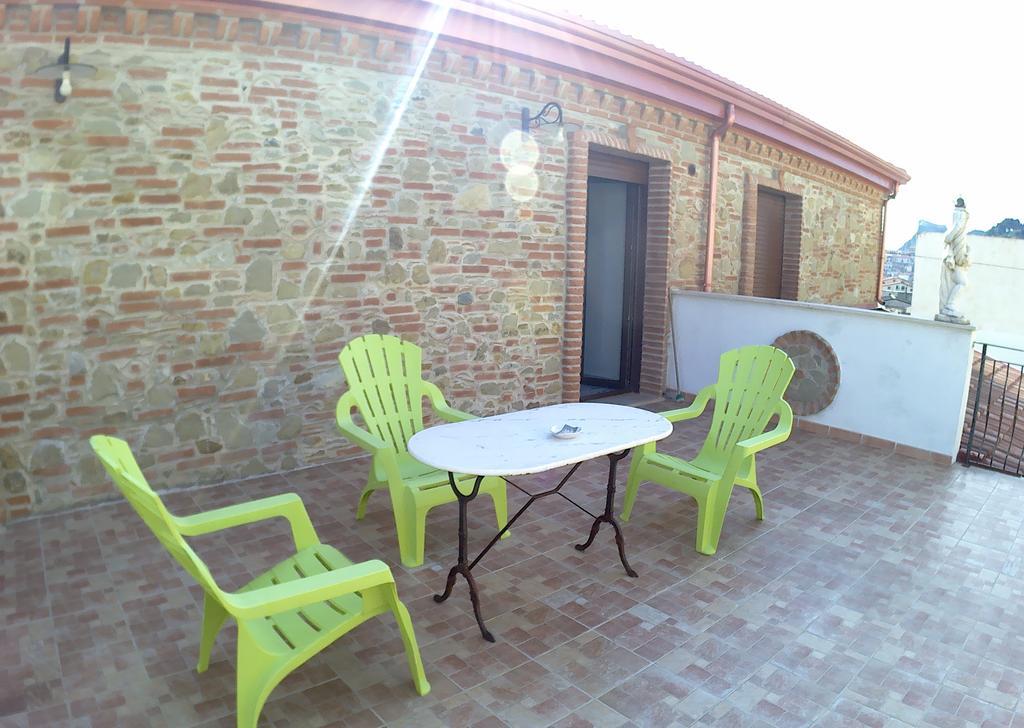 B&B Castello Michelina San Nicola dell'Alto Экстерьер фото